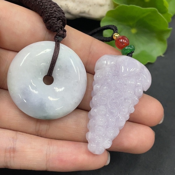 古玩玉器149天然翡翠掛墜兩件一手走拍賣,當前價格260元