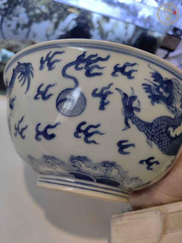 古玩陶瓷龍紋青花碗真品鑒賞圖