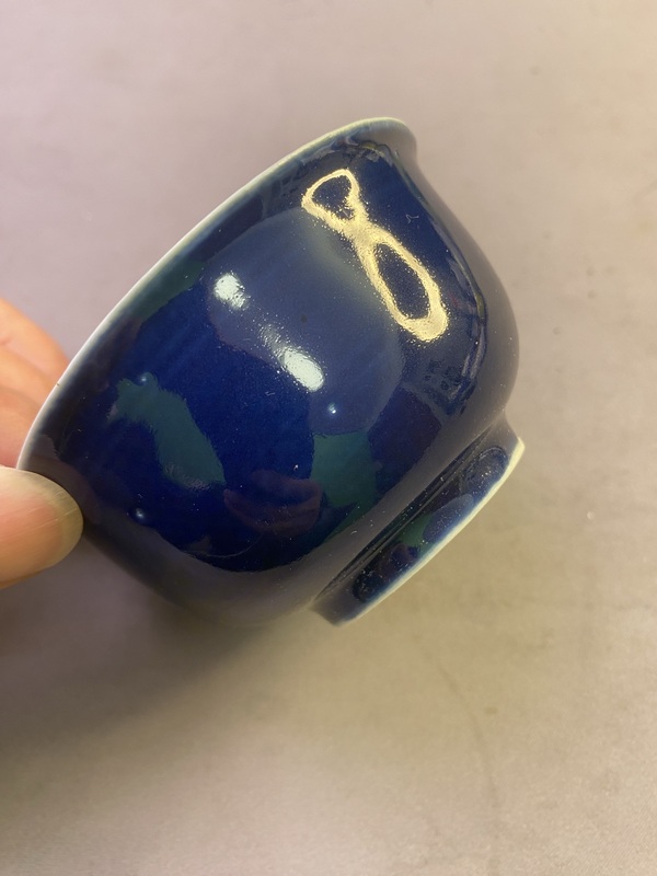 古玩轉(zhuǎn)賣霽藍(lán)釉暗刻線條紋茶碗拍賣，當(dāng)前價(jià)格0元