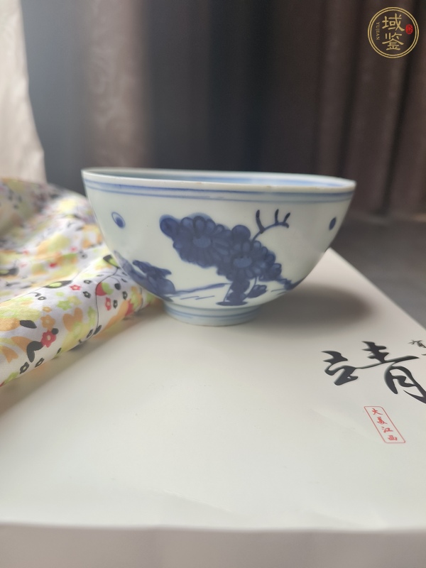 古玩陶瓷青花花卉紋碗真品鑒賞圖