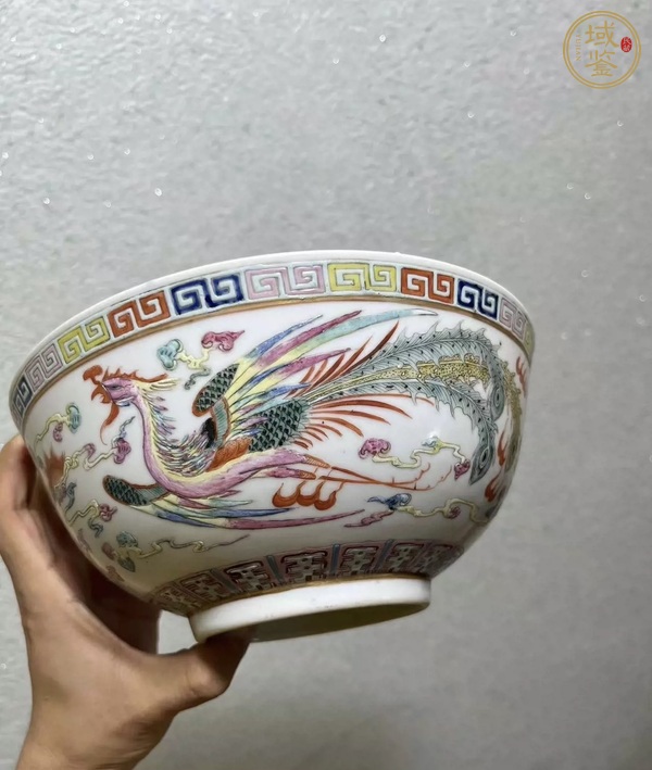 古玩陶瓷粉彩龍鳳呈祥紋大碗 真品鑒賞圖