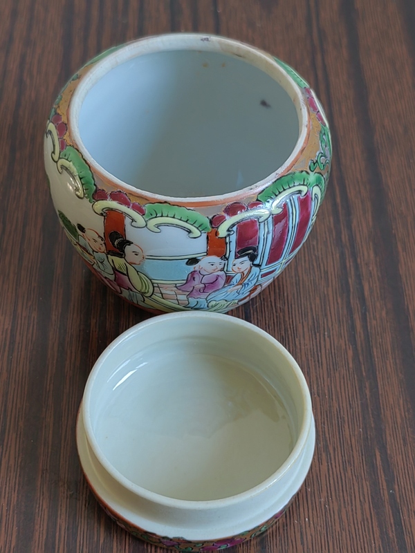 古玩陶瓷粉彩人物蓋罐拍賣，當前價格880元