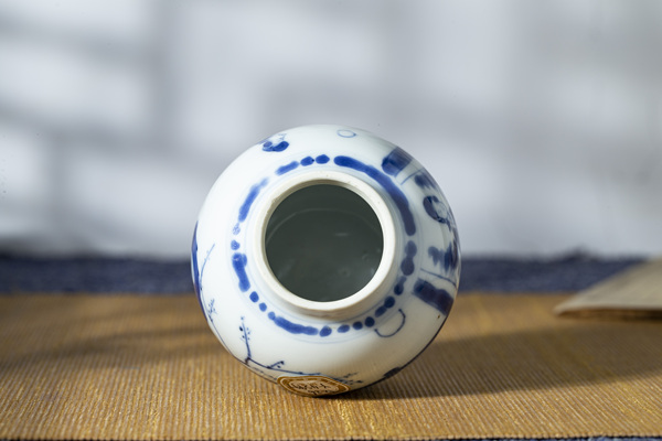 古玩陶瓷清康熙·青花庭院仕女紋圍棋罐拍賣,當前價格12888元