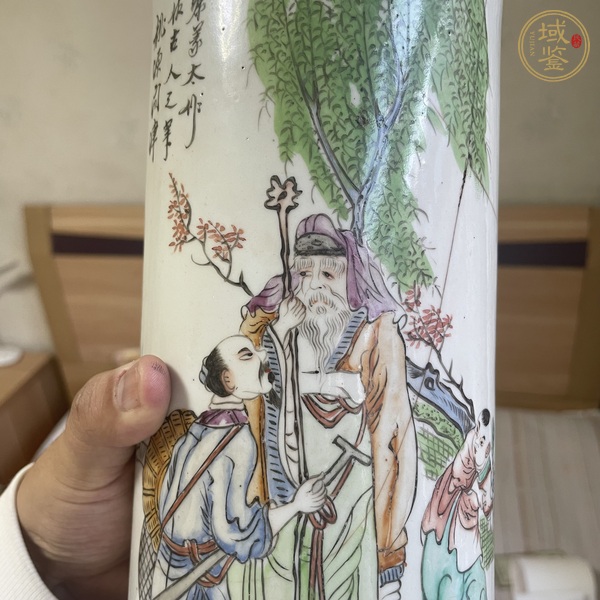 古玩陶瓷油粉彩桃源問(wèn)津圖帽筒真品鑒賞圖