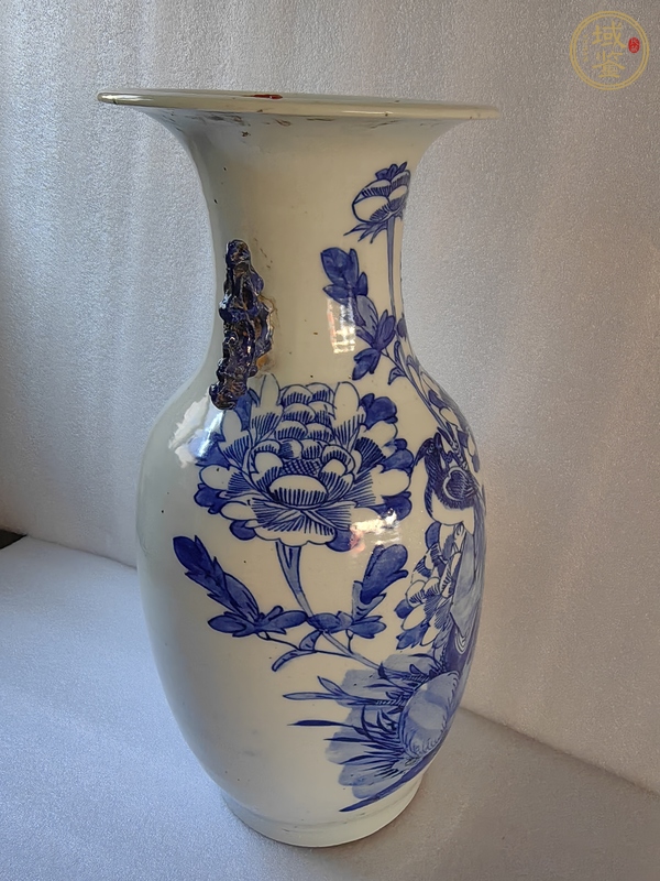 古玩陶瓷花鳥紋青花瓶真品鑒賞圖