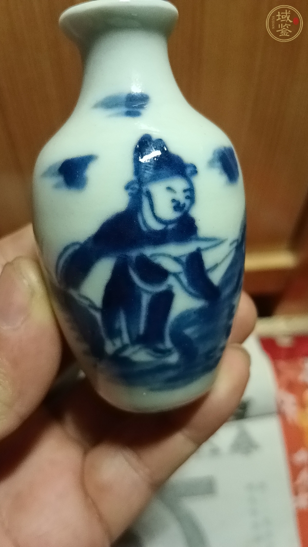 古玩陶瓷青花小瓶真品鑒賞圖