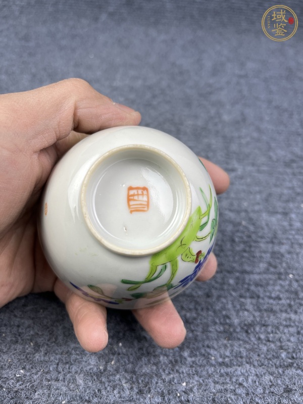 古玩陶瓷料彩花卉紋小蓋碗真品鑒賞圖