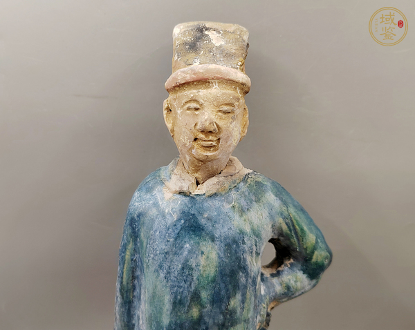 古玩陶瓷明三彩人物俑真品鑒賞圖