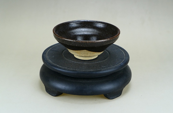 古玩陶瓷精品:宋代吉州窯黑釉茶盞（經(jīng)典茶器）拍賣(mài)，當(dāng)前價(jià)格637元