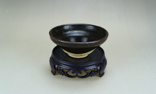 古玩陶瓷精品:宋代吉州窯黑釉茶盞（經(jīng)典茶器）拍賣(mài)，當(dāng)前價(jià)格637元