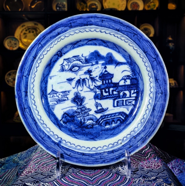古玩陶瓷【2025新春放漏】樓臺亭閣山水紋青花大盤拍賣,當前價格1380元
