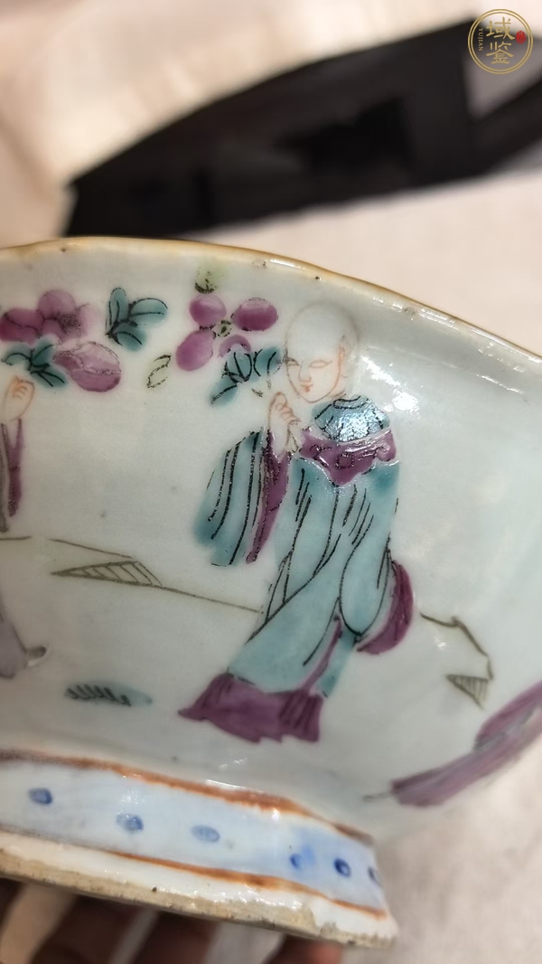 古玩陶瓷粉彩十二花神圖海棠口貢碗真品鑒賞圖