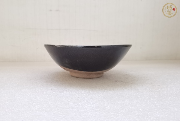 古玩陶瓷磁州窯褐釉茶碗真品鑒賞圖