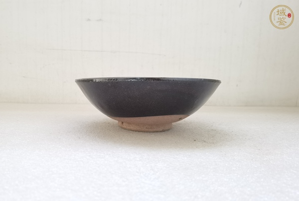 古玩陶瓷磁州窯褐釉茶碗真品鑒賞圖