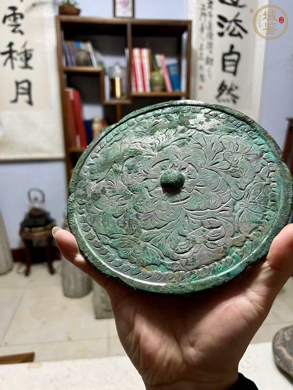 古玩銅器唐·蝴蝶戀花鏡真品鑒賞圖