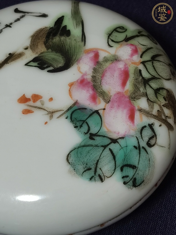 古玩陶瓷粉彩花鳥紋印盒真品鑒賞圖