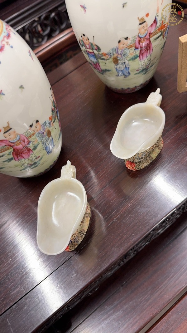 古玩玉器和田玉雕“執(zhí)耳杯”真品鑒賞圖