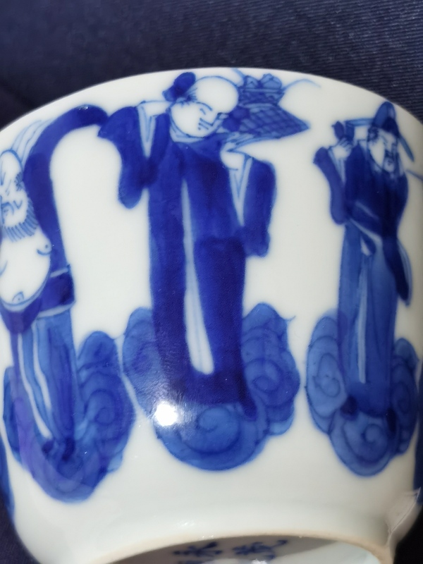 古玩轉(zhuǎn)賣(mài)青花八仙人物杯拍賣(mài),當(dāng)前價(jià)格15000元