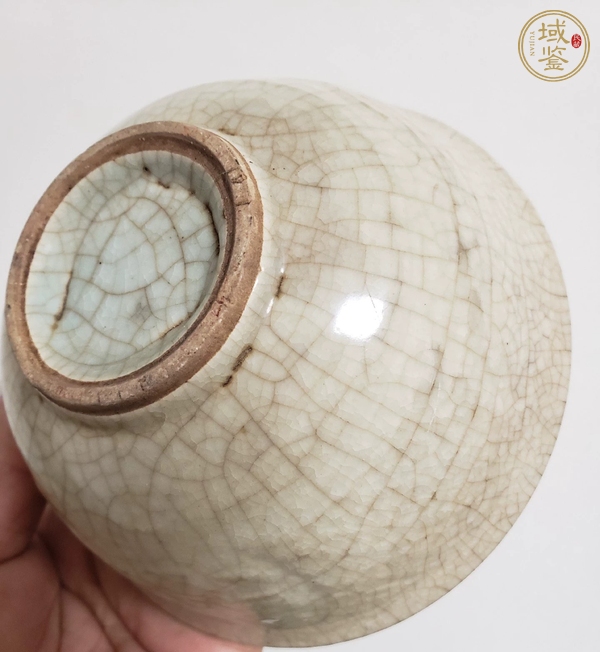 古玩陶瓷哥釉茶碗真品鑒賞圖