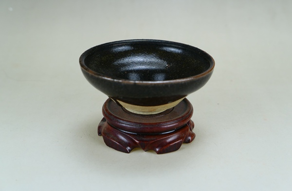 古玩轉賣精品:宋代吉州窯黑釉茶盞（經(jīng)典茶器）拍賣，當前價格3588元