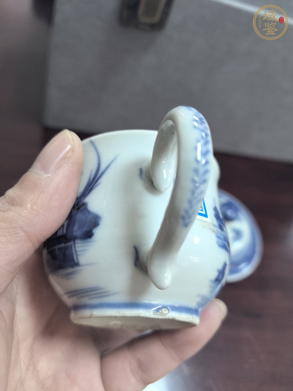 古玩陶瓷青花把杯真品鑒賞圖