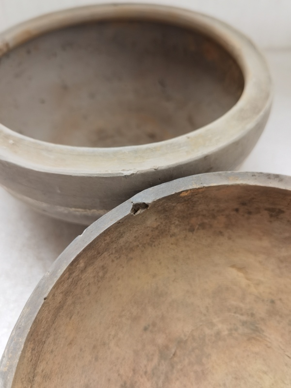 古玩陶瓷灰陶彩繪蓋盒拍賣,當前價格680元