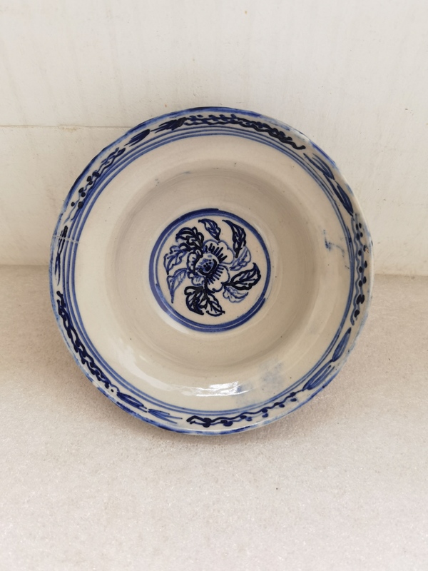 古玩陶瓷青花花卉紋折腰碗拍賣,當(dāng)前價(jià)格750元