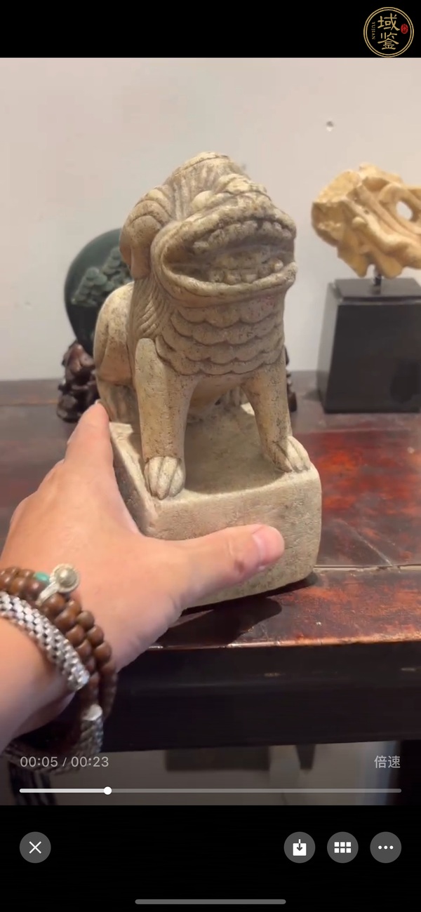 古玩雜項(xiàng)漢白玉案臺(tái)獅真品鑒賞圖