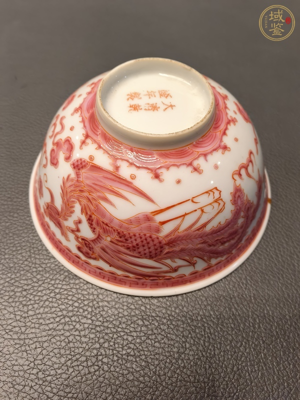 古玩陶瓷胭脂紅龍鳳紋茶碗真品鑒賞圖