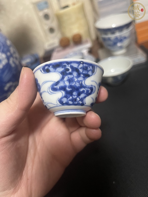 古玩陶瓷青花杯真品鑒賞圖