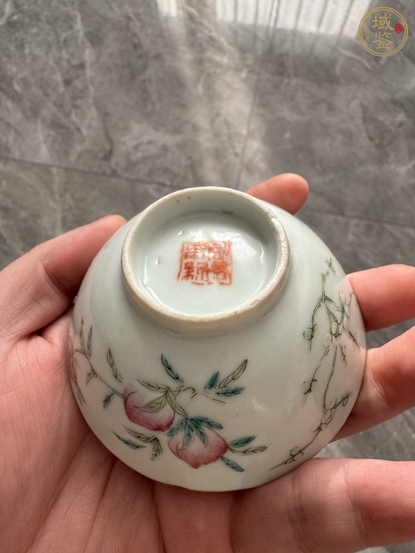 古玩陶瓷粉彩花卉紋茶圓真品鑒賞圖