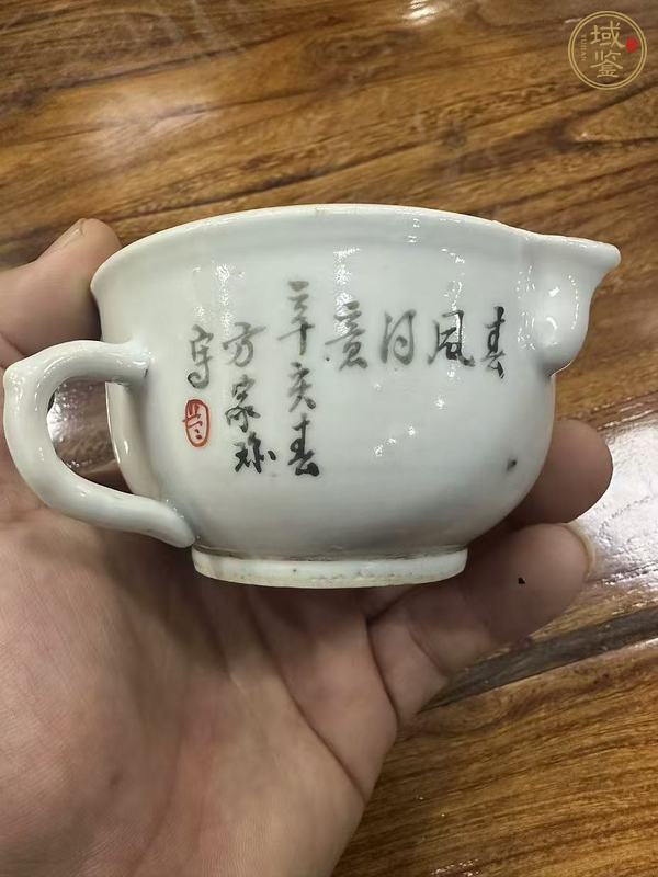 古玩陶瓷流口蓋執(zhí)杯真品鑒賞圖