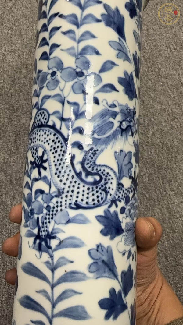 古玩陶瓷青花龍穿花紋箭筒真品鑒賞圖