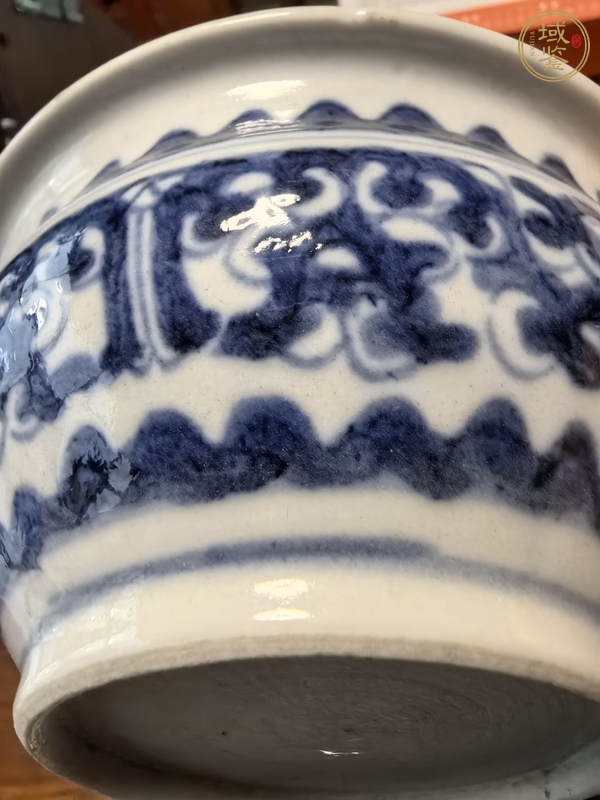 古玩陶瓷青花香爐真品鑒賞圖