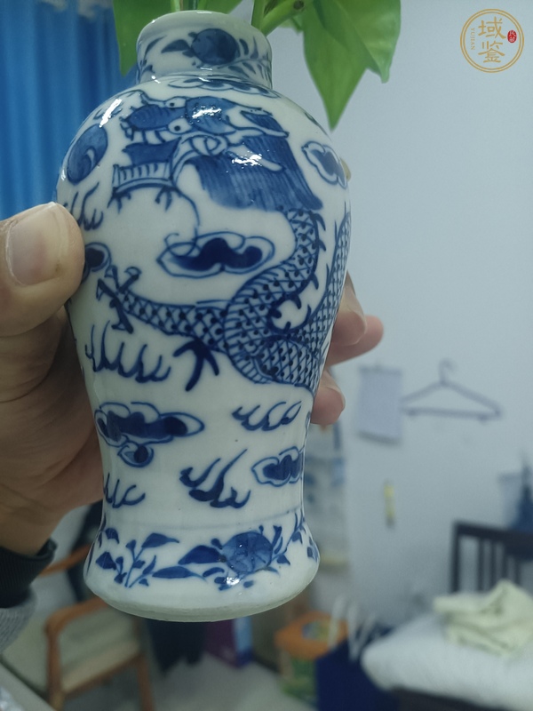 古玩陶瓷青花趕珠龍紋雞腿瓶真品鑒賞圖