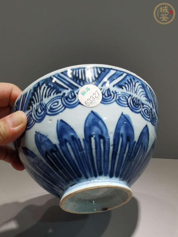 古玩陶瓷青花仰蓮紋雞心碗真品鑒賞圖