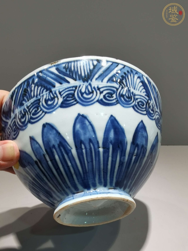 古玩陶瓷青花仰蓮紋雞心碗真品鑒賞圖