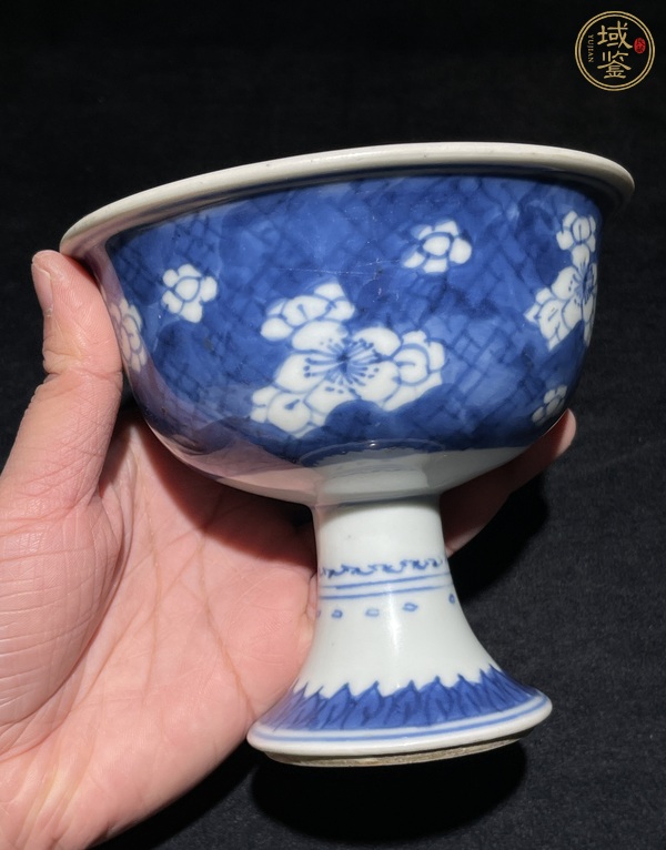 古玩陶瓷青花冰梅圖高足杯真品鑒賞圖