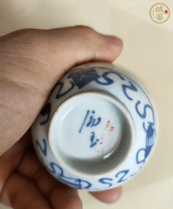 古玩陶瓷玲瓏瓷青花杯真品鑒賞圖