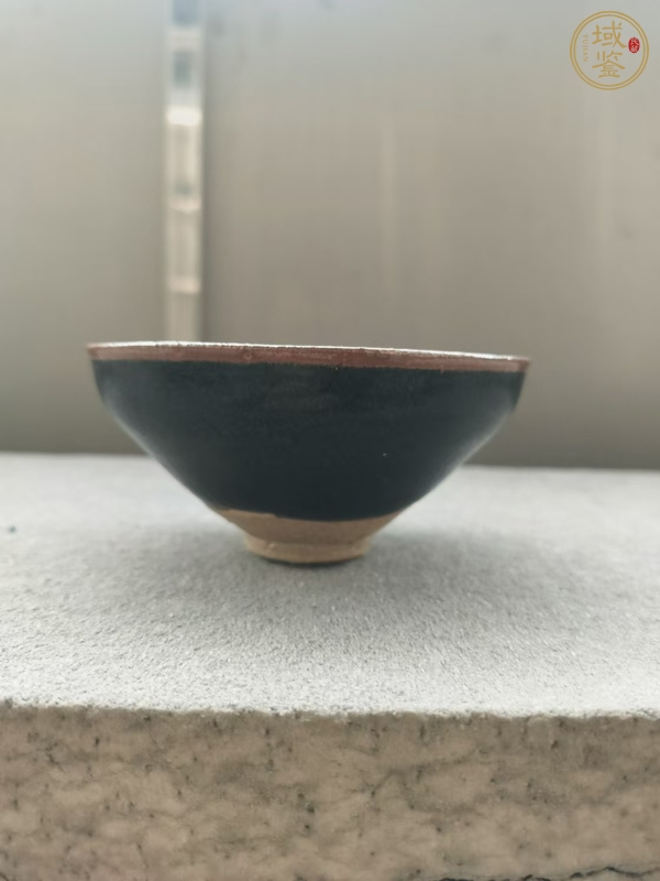 古玩陶瓷烏金釉盞真品鑒賞圖