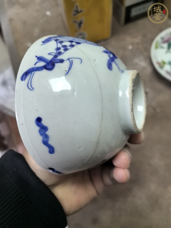 古玩陶瓷龍紋青花杯真品鑒賞圖