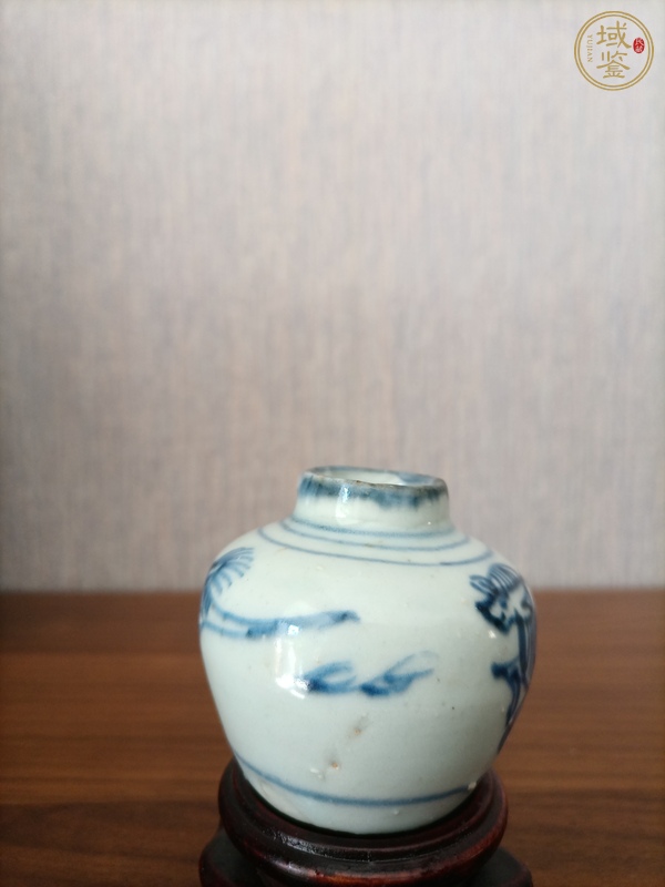 古玩陶瓷麒麟紋青花水盂真品鑒賞圖