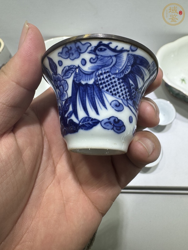 古玩龍鳳紋青花杯真品鑒賞圖