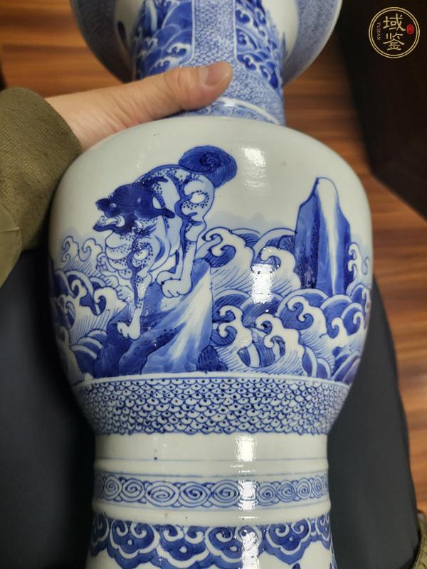 古玩陶瓷青花瑞獸紋盤口花觚真品鑒賞圖