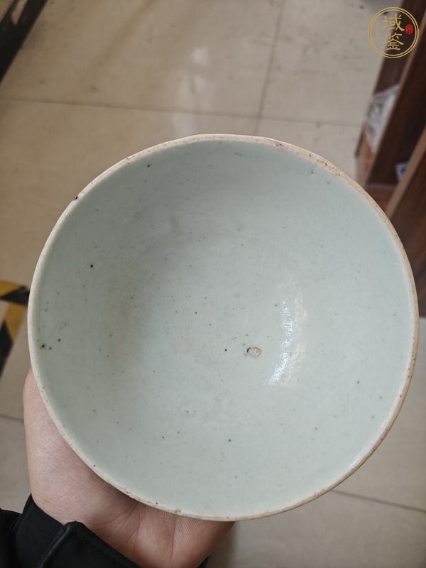 古玩陶瓷豆青釉茶碗和盤真品鑒賞圖