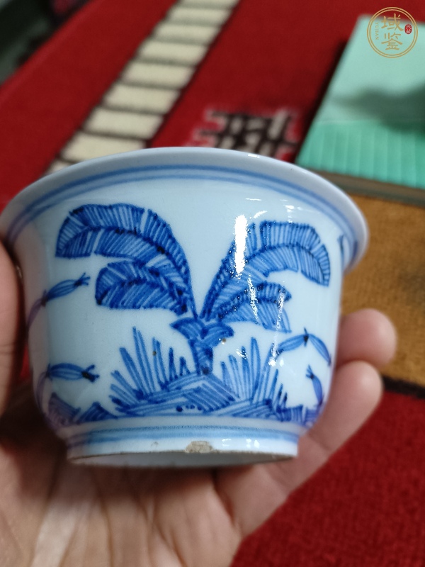 古玩陶瓷日本江戶青花花卉紋茶碗真品鑒賞圖