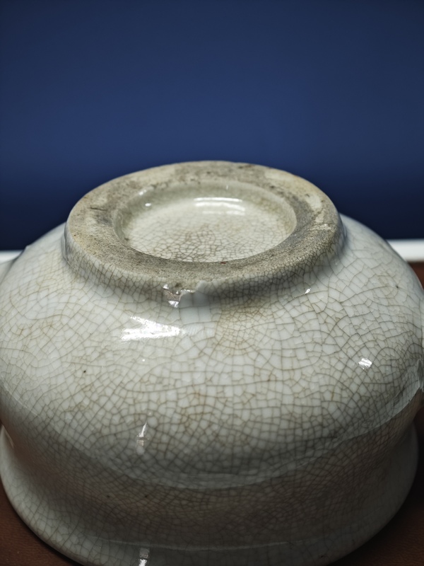 古玩陶瓷哥釉開片雙耳琴爐拍賣,當前價格680元