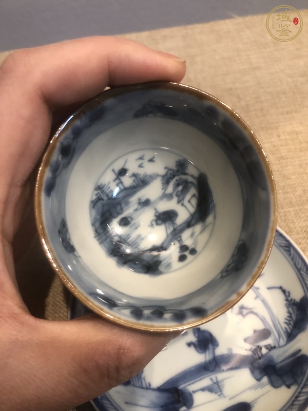 古玩陶瓷外紫金釉內(nèi)青花杯真品鑒賞圖