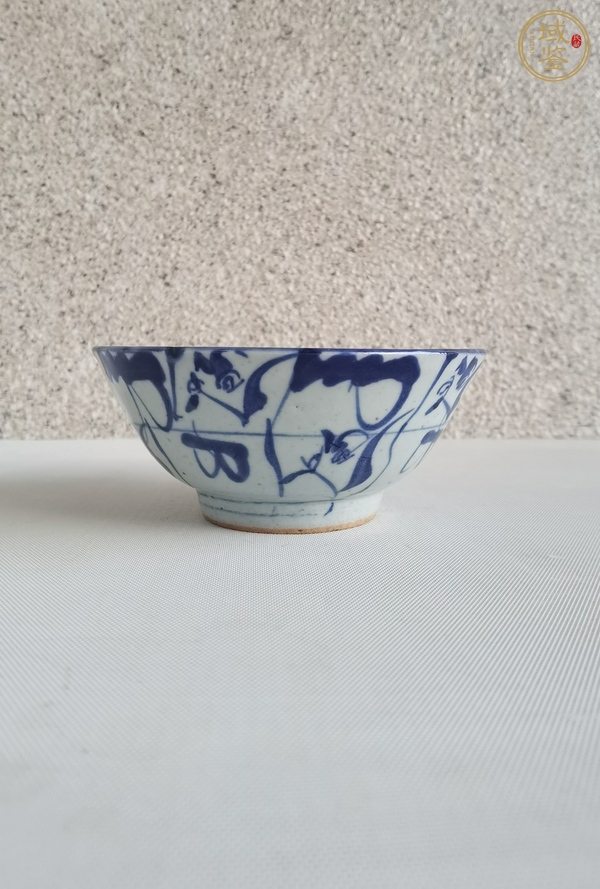 古玩陶瓷青花靈芝花卉紋碗真品鑒賞圖