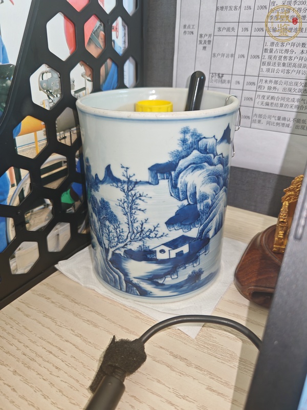 古玩陶瓷青花筆筒真品鑒賞圖